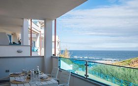 Diamante Apartments